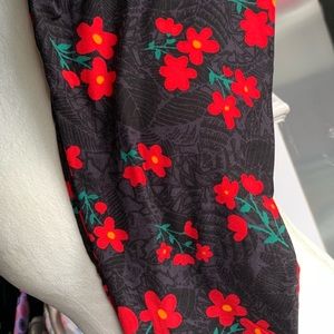 Lularoe one size leggings lot of two